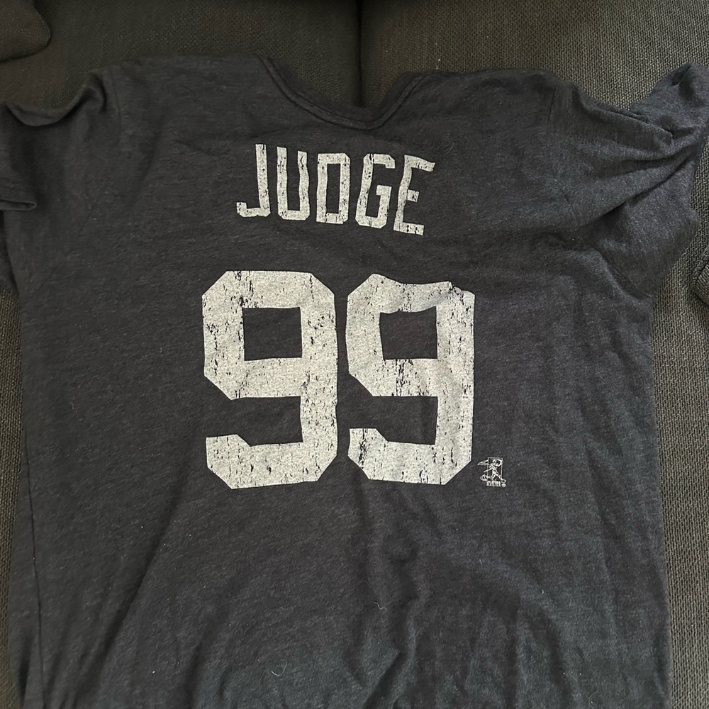 'Judge 99' Yankees Graphic Jersey in Black
